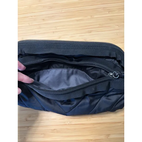Lululemon Don't Sweat It Kit Quilted Bag Black - Image 3