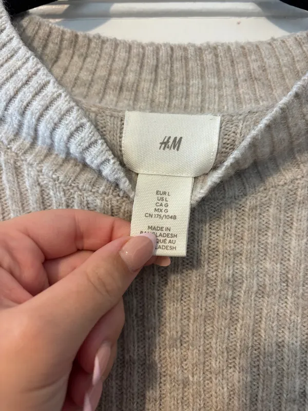 H&M Sweater - Image 4
