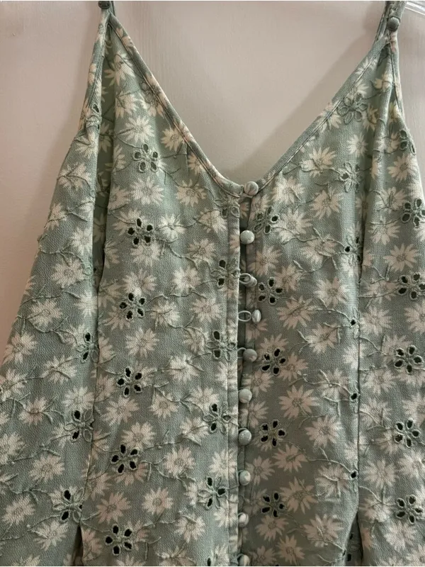 American eagle AE Light green mint Floral Eyelet Romper NWOT size small - Image 4