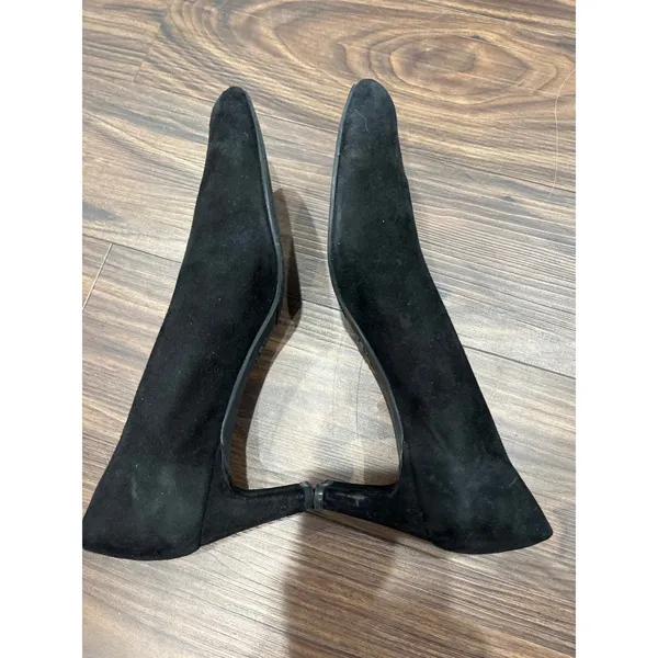 Stuart Weitzman Black‎ Suede Kitten Heel Pumps Classic Shoes Size 8M - Image 4