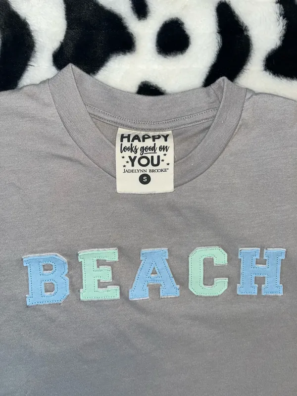 Jadelynn Brooke Beach T-Shirt - Image 4