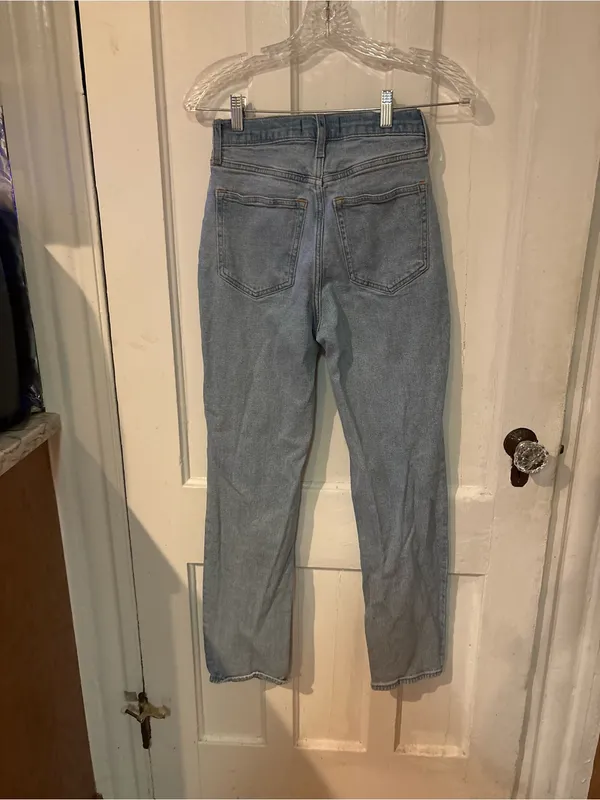 Abercrombie & Fitch Light Blue High-Rise Straight Jeans - Image 4