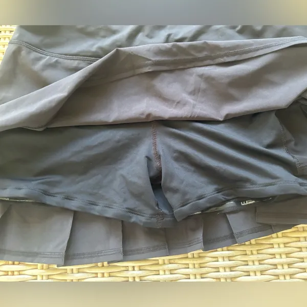 Lululemon Pace Setter black Skirt‎ 8 Athleisure workout yoga pickleball coastal - Image 5