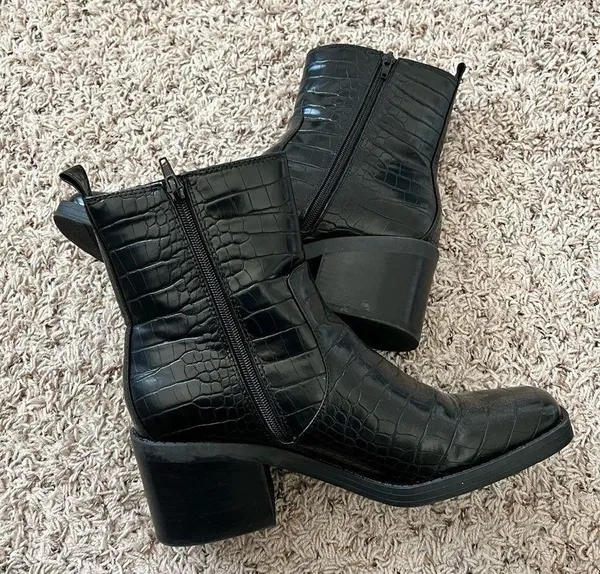 Bleecker & Bond Croc Platform Boots Leather Square Toe Block Heel Black Size 11 - Image 8