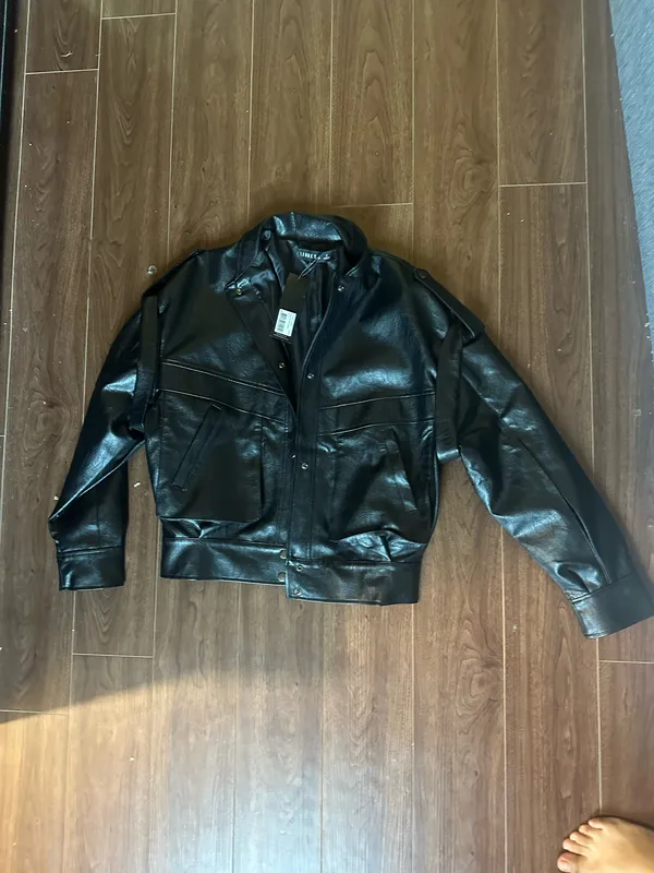 Lioness Bomber Jacket - Image 9