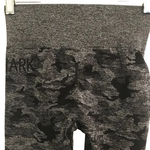 Gym Shark dark camo athletic leggings S‎ - Image 4