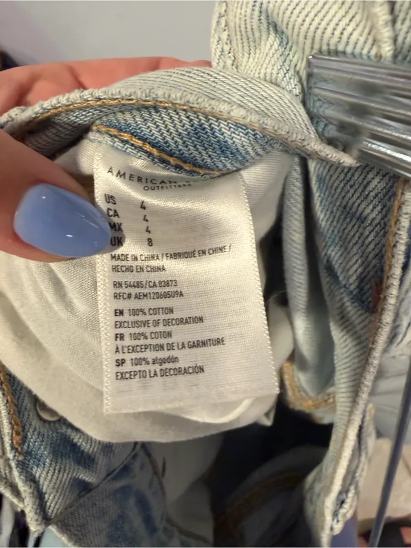 Distressed Light Wash‎ American Eagle Mom Denim Shorts - Image 4