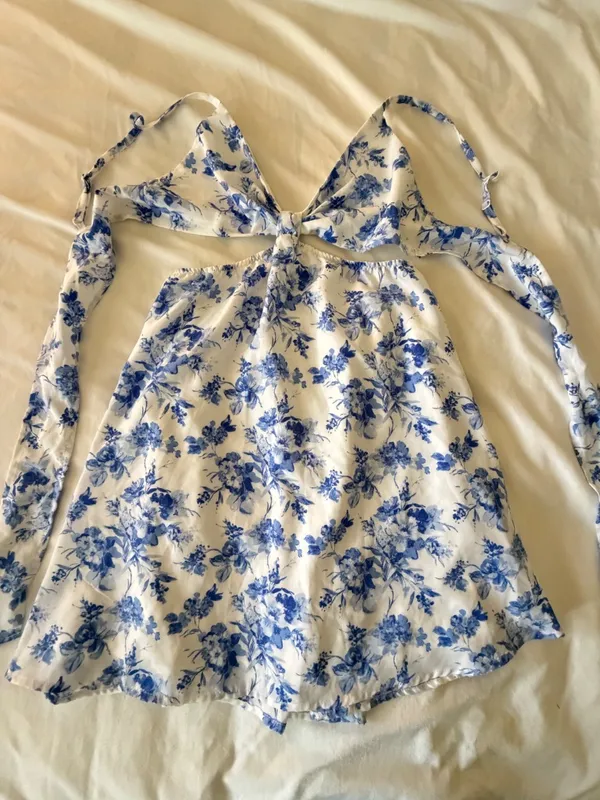 Blue Floral Cutout Dress - Image 5