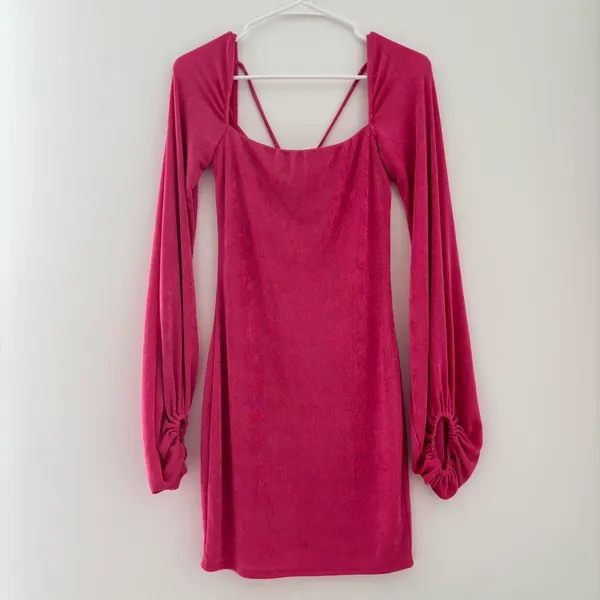 lucy in the sky shantelle dress in hot pink - Image 2