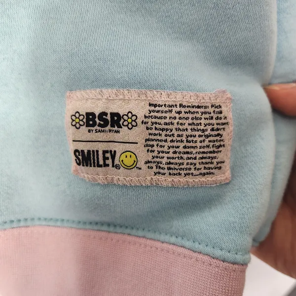 By Samii Ryan X Smiley Never Stop Growing Graphic Crewneck Sweatshirt Medium - Image 5