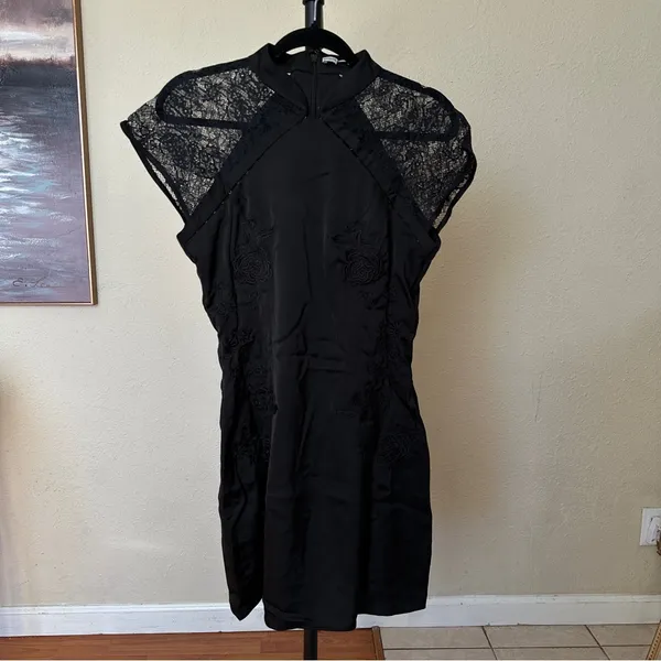 HOUSE OF CB 'Thea' Black Embroidered Mini Dress NWOT‎ XL - Image 6