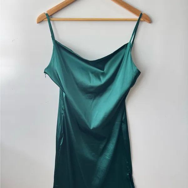R.‎ Vivimos Teal Satin Slip Dress Size Medium - Image 4