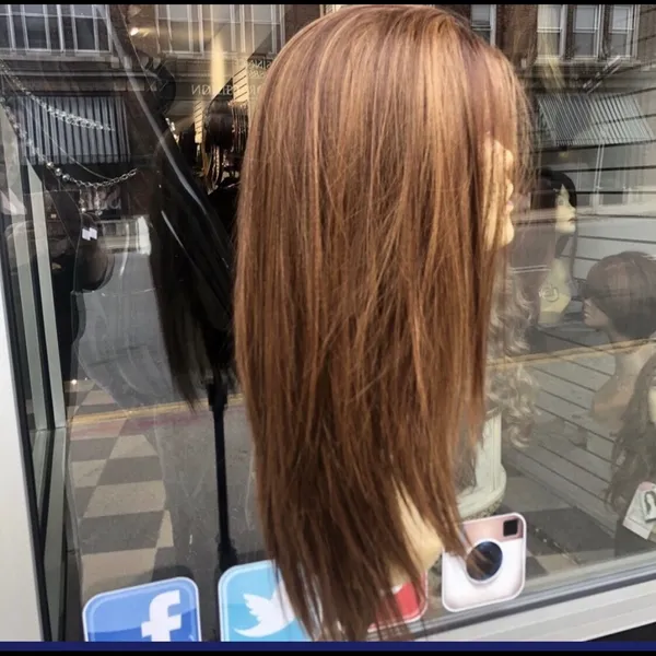 Copper brown Swisslace Lacefront wig - Image 6