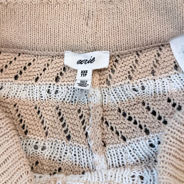 Aerie Beige and White Knit crochet Stripe sweater Shorts size XXS EUC - Image 2