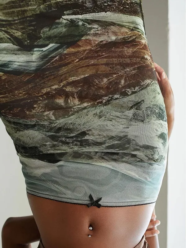 UO Landscape Print Awkward Mesh Midi Skirt NWOT - Image 4