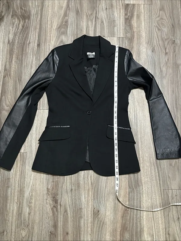 Neiman Marcus Black Leather-Trim Blazer - Image 10