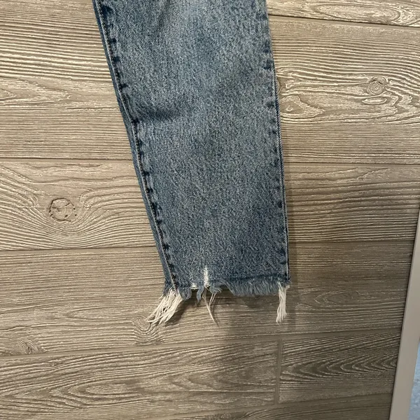 Levi's‎ wedgie size 27 skinny frayed hem button up fly medium wash - Image 10