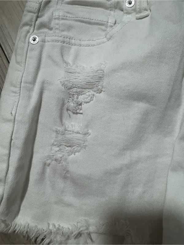 American Eagle Outfitters White Distressed Frayed Hem Denim Shorts - Image 2