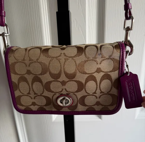 Coach Legacy Signature Penny Small Khaki/Berry Crossbody Bag - Image 3