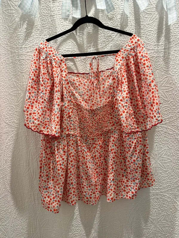 Old Navy Floral Blouse - Image 2