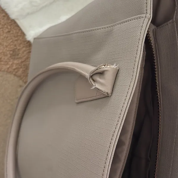 Dagne Dover Sleek Gray Laptop Bag - Image 7
