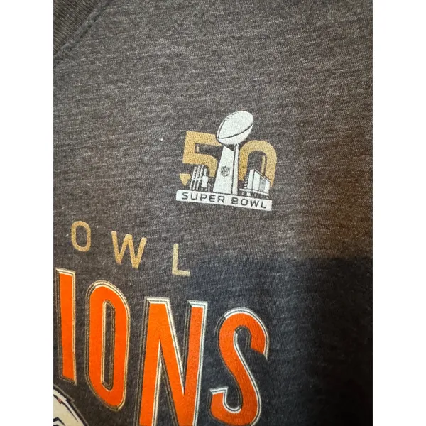 Denver Broncos Super Bowl 50 Champions Shirt NFL‎ Pro Line Women's V Neck Medium - Image 4