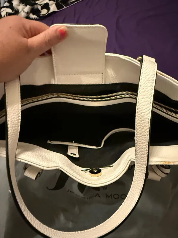 Ellen Tracy purse - Image 2