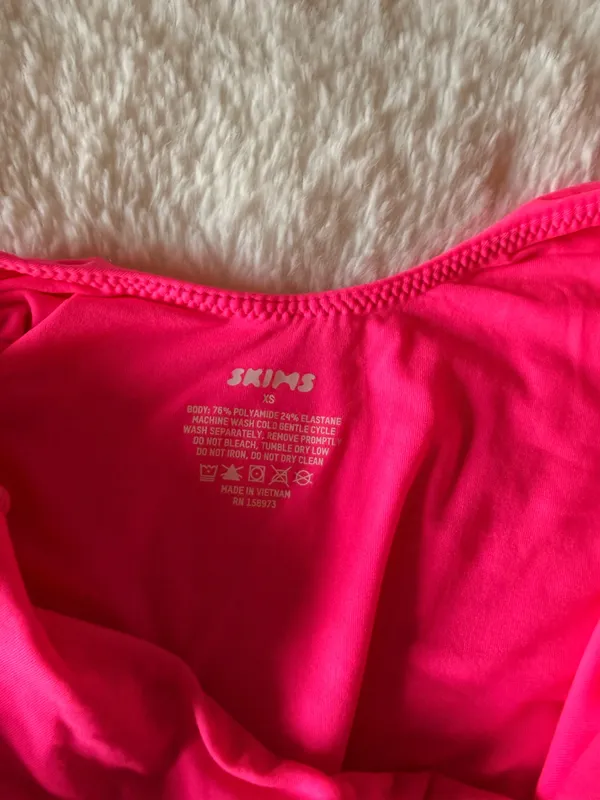 Hot Pink SKIMS Bodysuit - Image 3