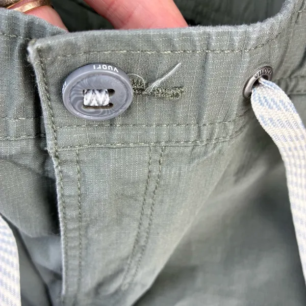 Vuori Women's Green Shorts - Image 7