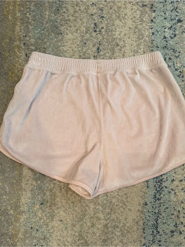 Hollister Co. Blush Pink Velour Dolphin Lounge Shorts - Size Medium (EUC) - Image 5