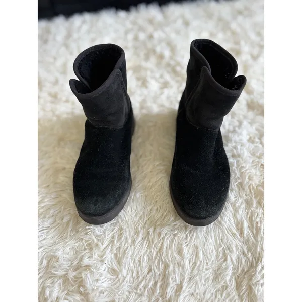 UGG Australia Black Suede Leather Ankle Boots Women's Comfy Winter Shoes‎ 7 - Image 3