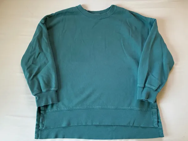 Old Navy Green Crewneck - Image 2