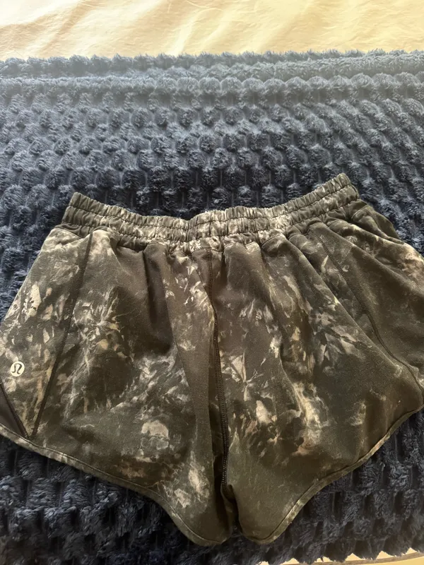 Charcoal Lululemon Shorts! Love these shorts just don’t reach for them anymore! - Image 2