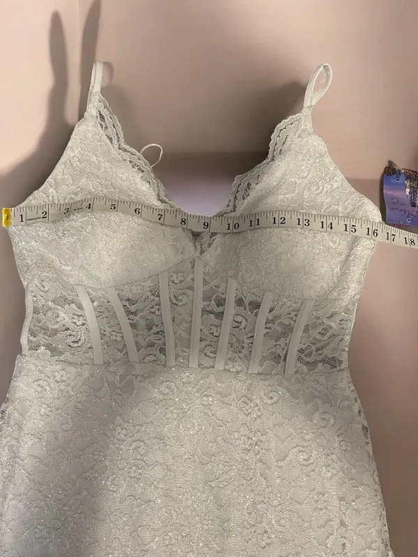 Morgan & Co. White Lace V-Neck Maxi Dress - Image 7