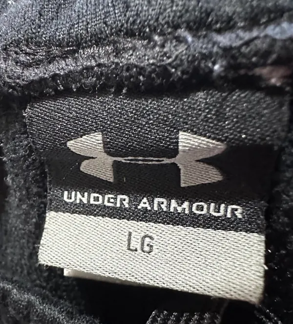 Under Armour Unisex sweats are a size Large. - Image 3