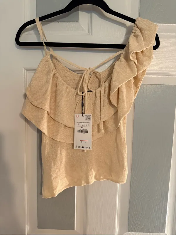 Zara Asymmetrical Ruffled One-Shoulder Tank Top - Image 4