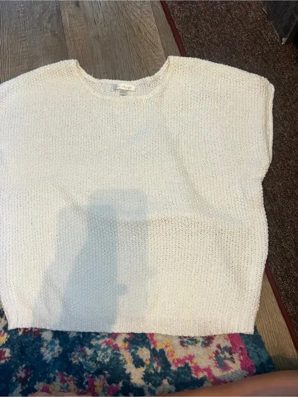 Moon & Madison Cream Short-Sleeve Knit Sweater - Image 2