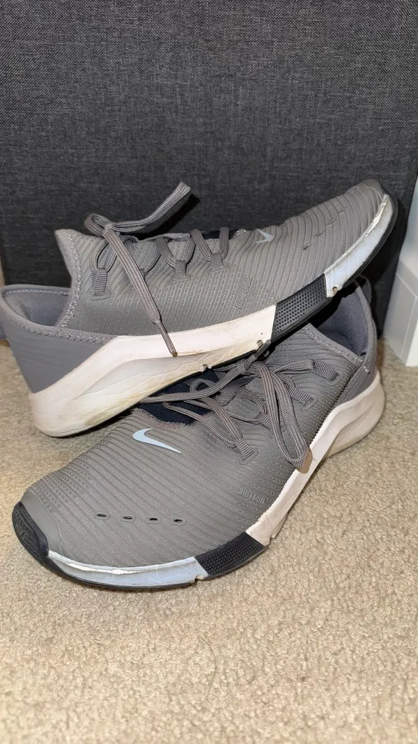 Nike Zoom Shoes Women’s - Image 2