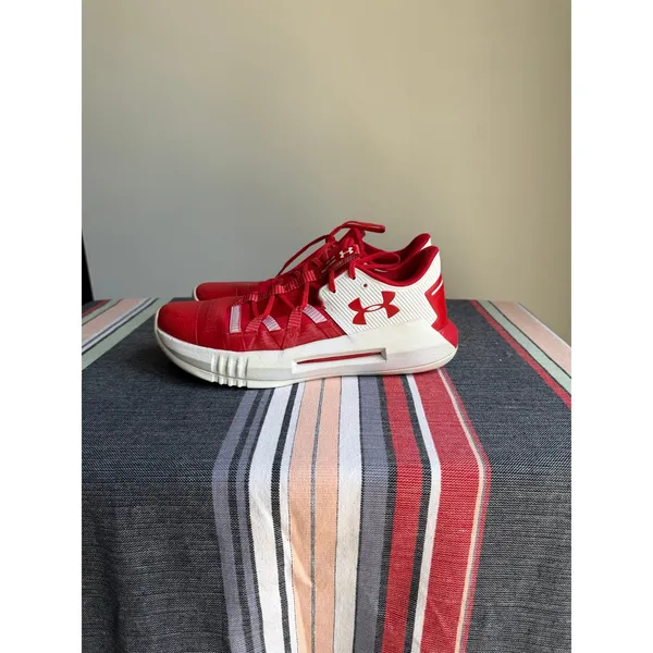 Under Armour Jet 2019 Red White Court Shoes Women’s 9 Volleyball Basketball - Image 2