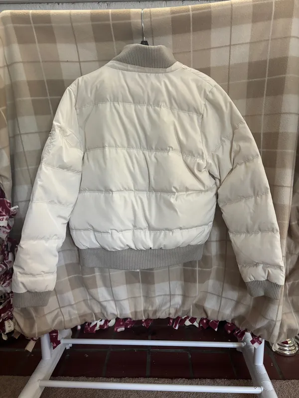 American Eagle Outfitters Off-White Puffer Jacket - Image 3