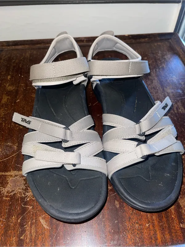 Teva Gray Strappy Outdoor Sandals with Black Footbed - US 8 - Image 2
