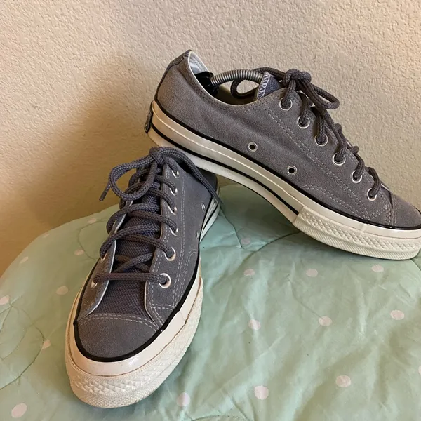 Converse Chuck 70 Suede Low Top Limited Edition size 8.5 like New - Image 9