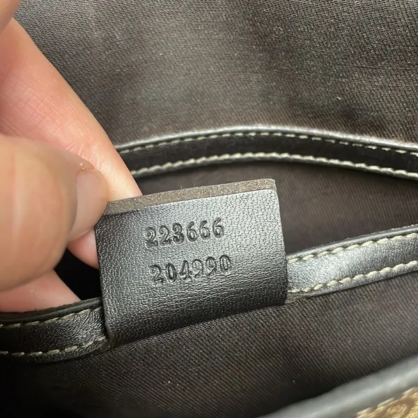 Vintage Gucci GG Supreme Monogram Small Crossbody Flap Bag - Image 12