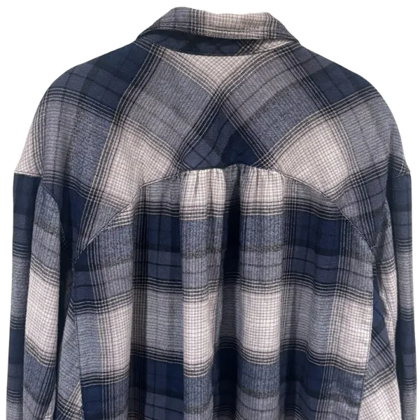 BDG Urban Outfitters Blue and Grey Plaid‎ Oversized Flannel Top Size S - Image 6