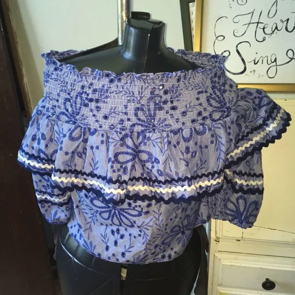 Red Carter smocked Rick rack off the shoulder S flowy ruffle blouse - Image 3