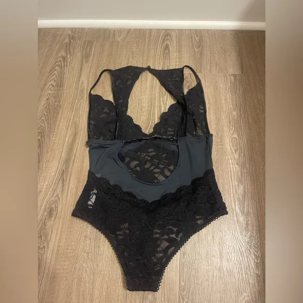 Free People Intimately Speed Date Black Lace Bodysuit‎ NWOT - Image 4