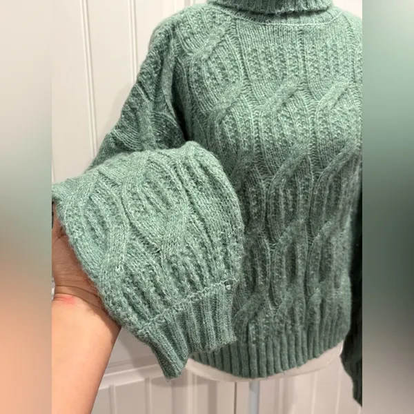 Miami Teal Cable Knit Turtleneck Sweater Size M - Image 4