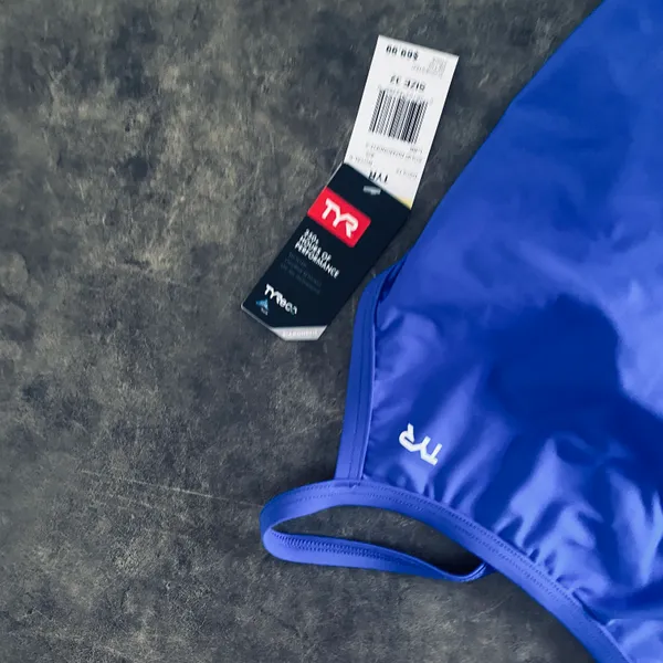 TYR Women's Tyreco Solid Diamondback Swimsuit  - Image 6