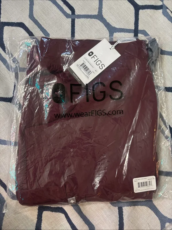 Figs Women’s Kade Cargo Scrub Pant in Burgundy size S/P - Image 3