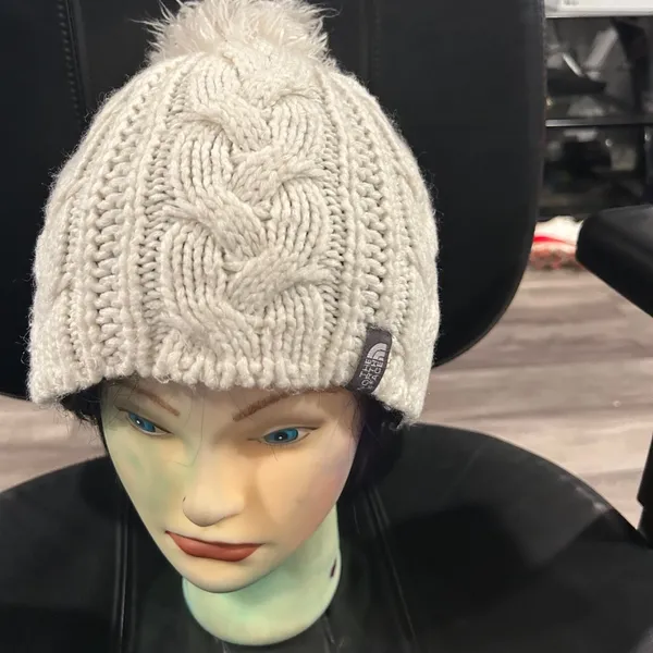 The North Face Off White Cable Knit Beanie - Image 7